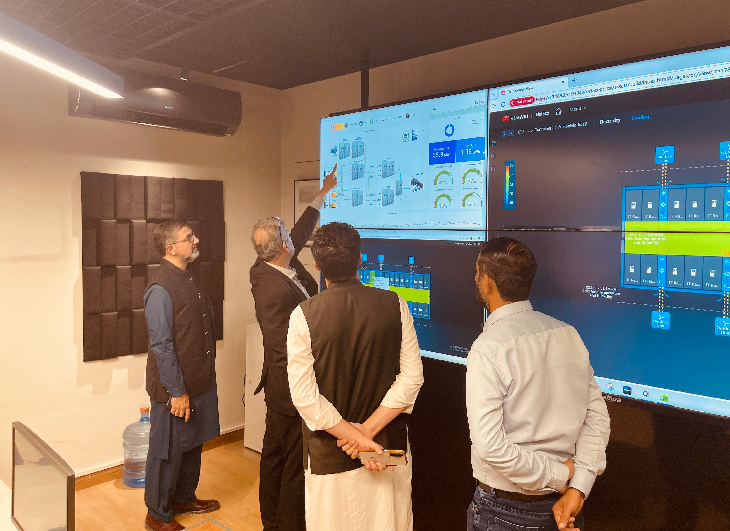 Visit to HEC Astrolabe Cloud Data Centers and High-Performance Computing Facility